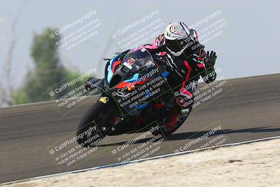 media/Sep-20-2025-TrackDaz (Sat) [[27f0cde673]]/A Group/11am (Turn 2)/